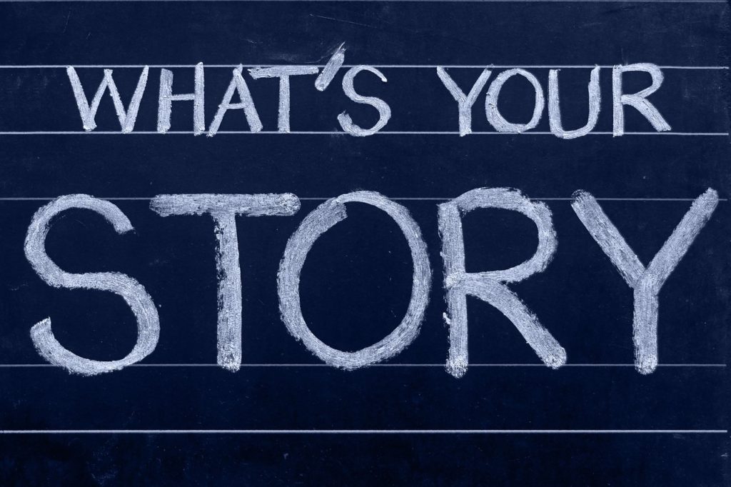 「WHAT’S YOUR STORY」の文字